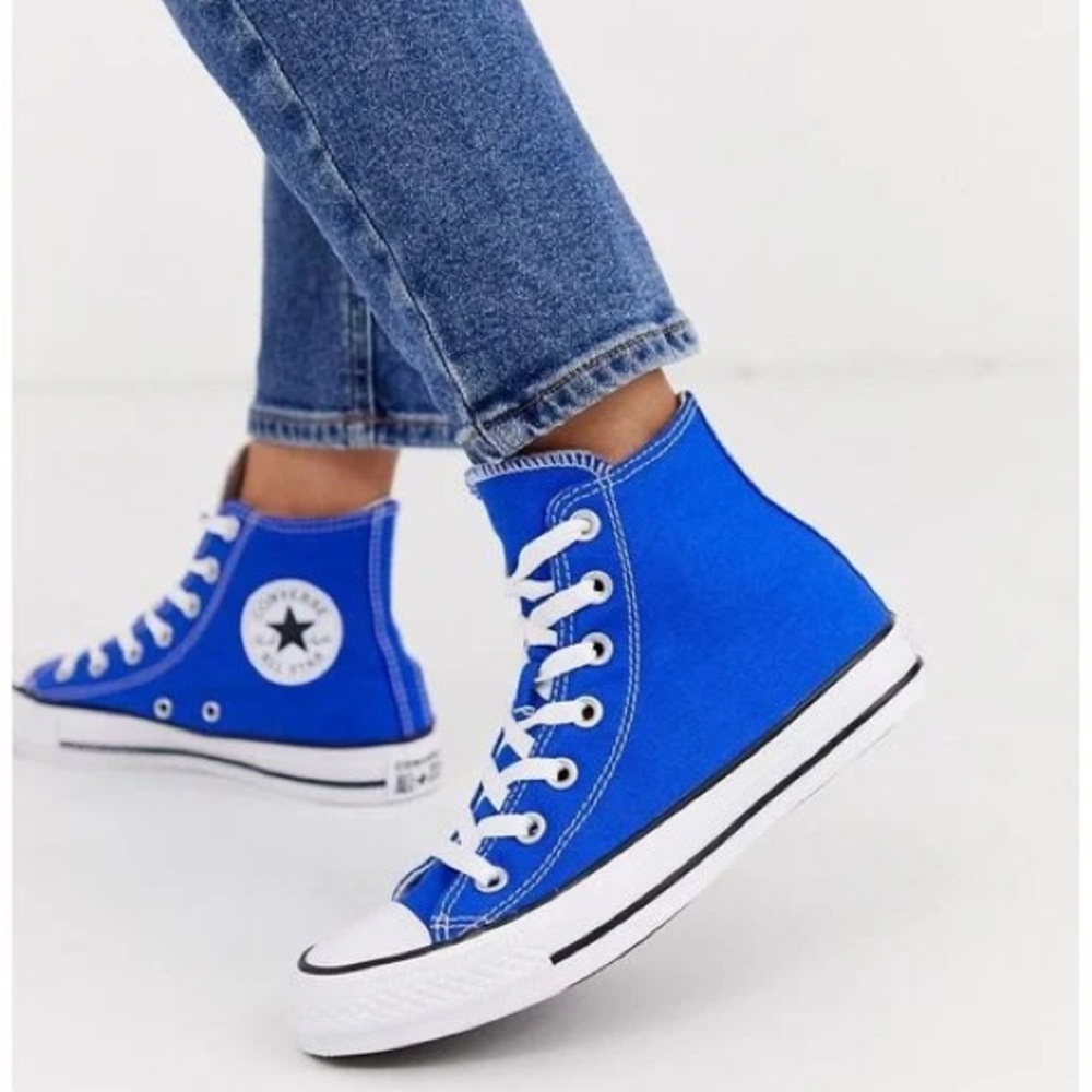 Chuck Converse Royal Blue High Tops